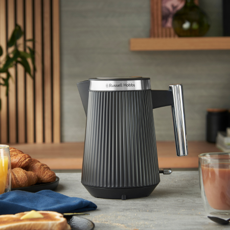 Russell Hobbs 1.7L Bronte Kettle | 26750 | Black